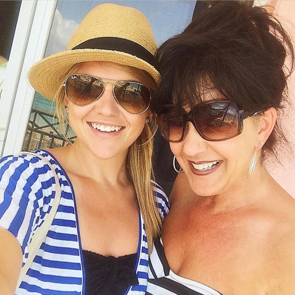 Meet your Posher, Leslie